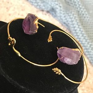 Layering bangles. Dainty and beautiful.